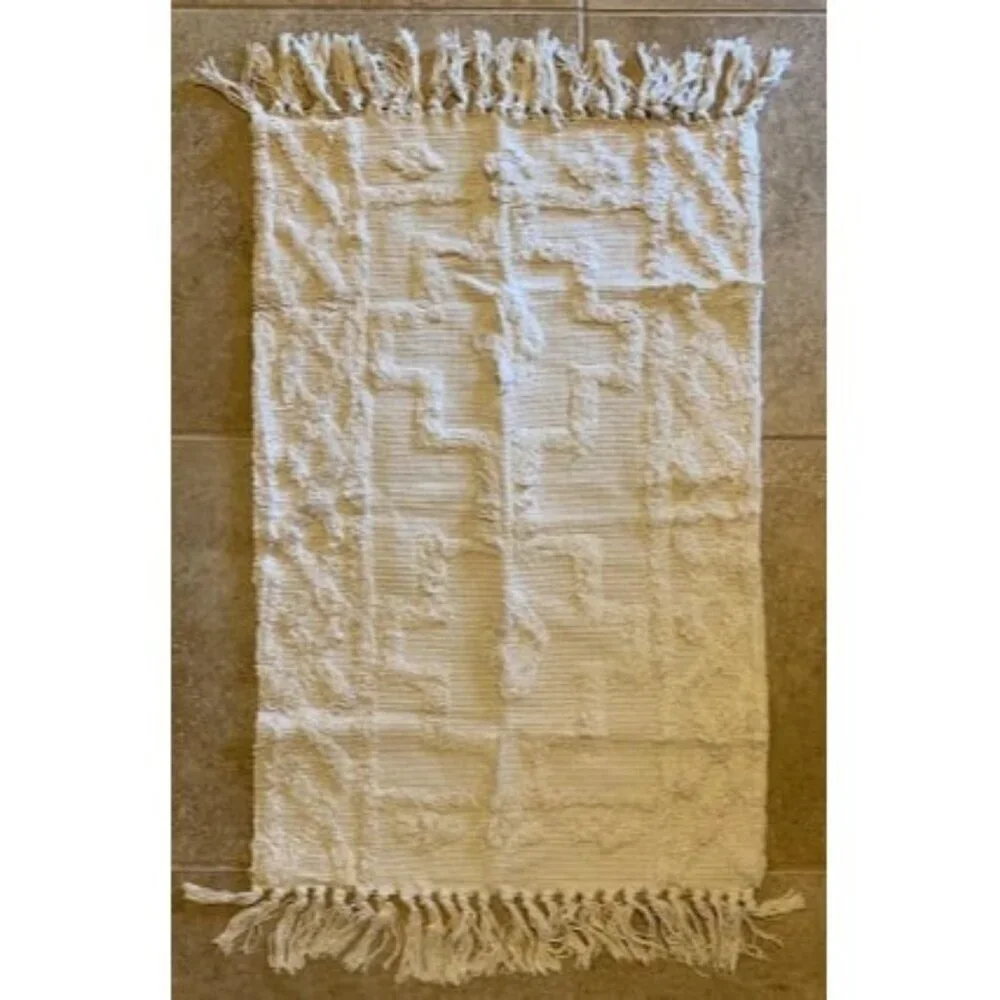 New Boho Bathroom Rug 2' x 3', Washable Small Farmhouse Bedroom Rugs with Tassel